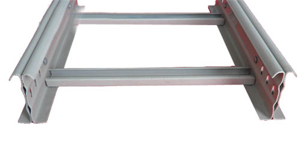 雙梯邊梯級(jí)式電纜橋架